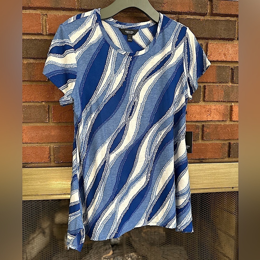 🛍️ simply Vera wang new top.